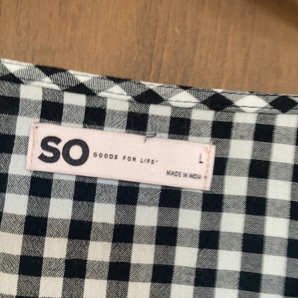 SO boho casual top black white check short sleeve cinch front casual L jr - Picture 10 of 15